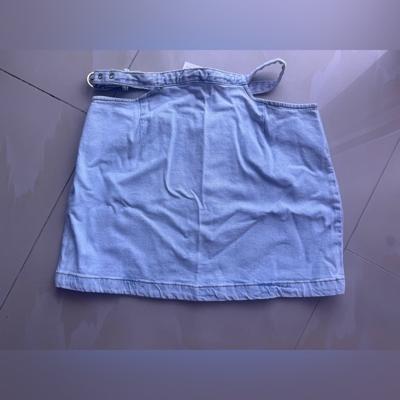Revolve We Wore What Skirt Women M Denim Cut Out Mini Light Wash 90s Y2K Casual - Picture 13 of 14